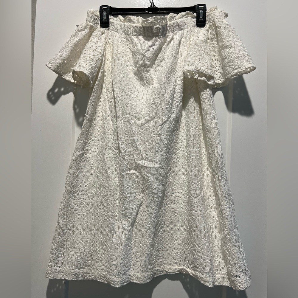Pretty dress. Gently wear